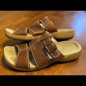 Dr. Martens Fisherman style slide on sandal